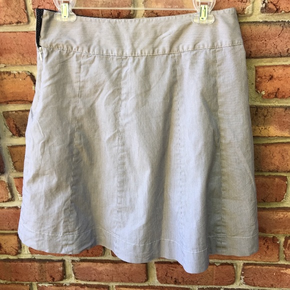 RW & Co. Pleated Striped Skirt Buttons Size - Picture 3 of 4